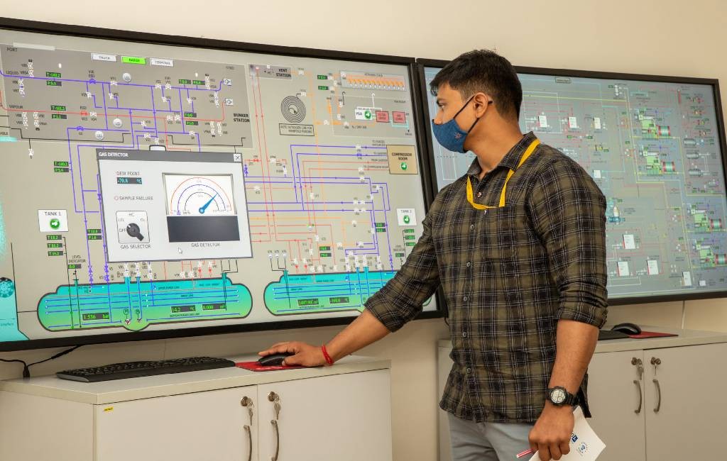LNG as a fuel in vessel