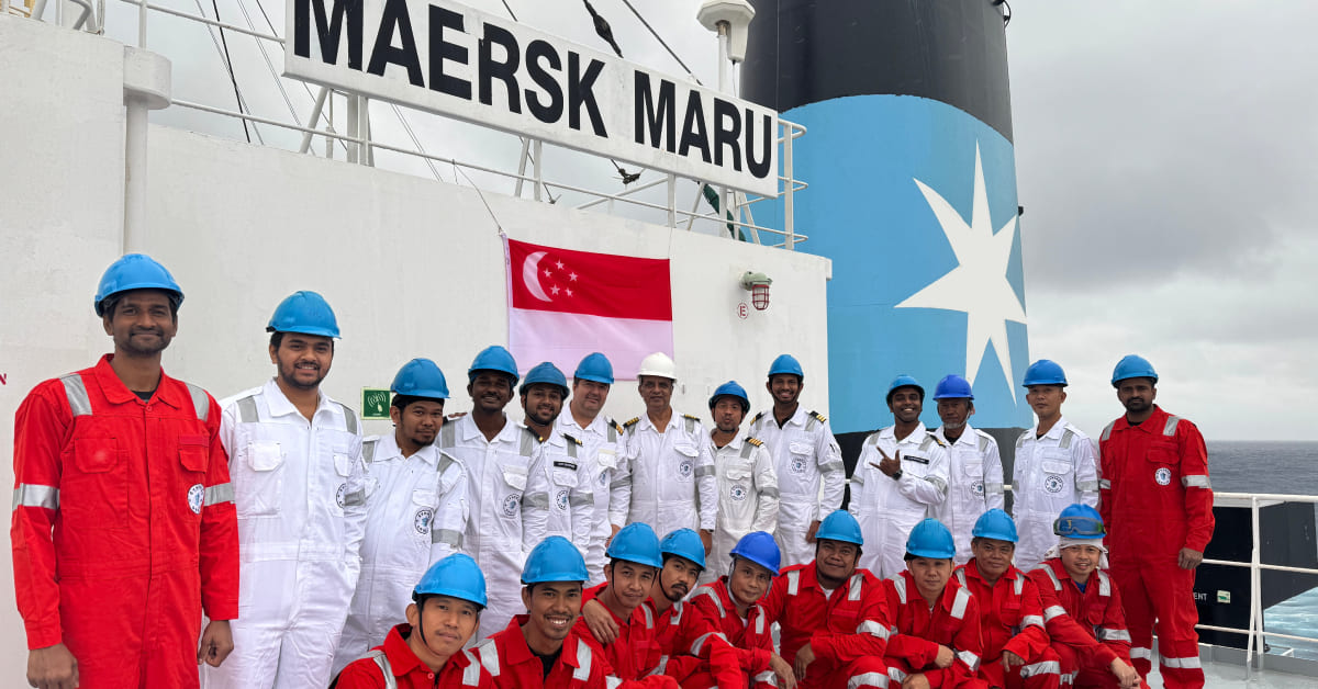 Synergy Denmark team on MAERSK MARU celebrating MPA recognition for 5 years of PSC detention-free performance